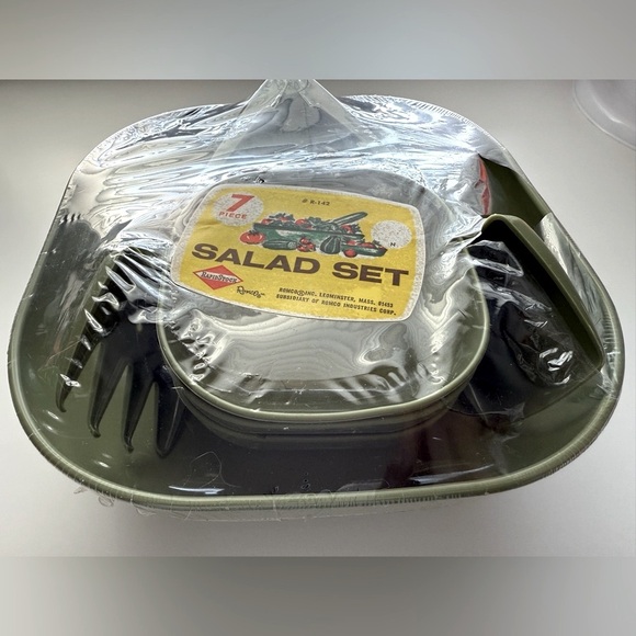 Green 7- Piece Salad Set - Picture 4 of 7